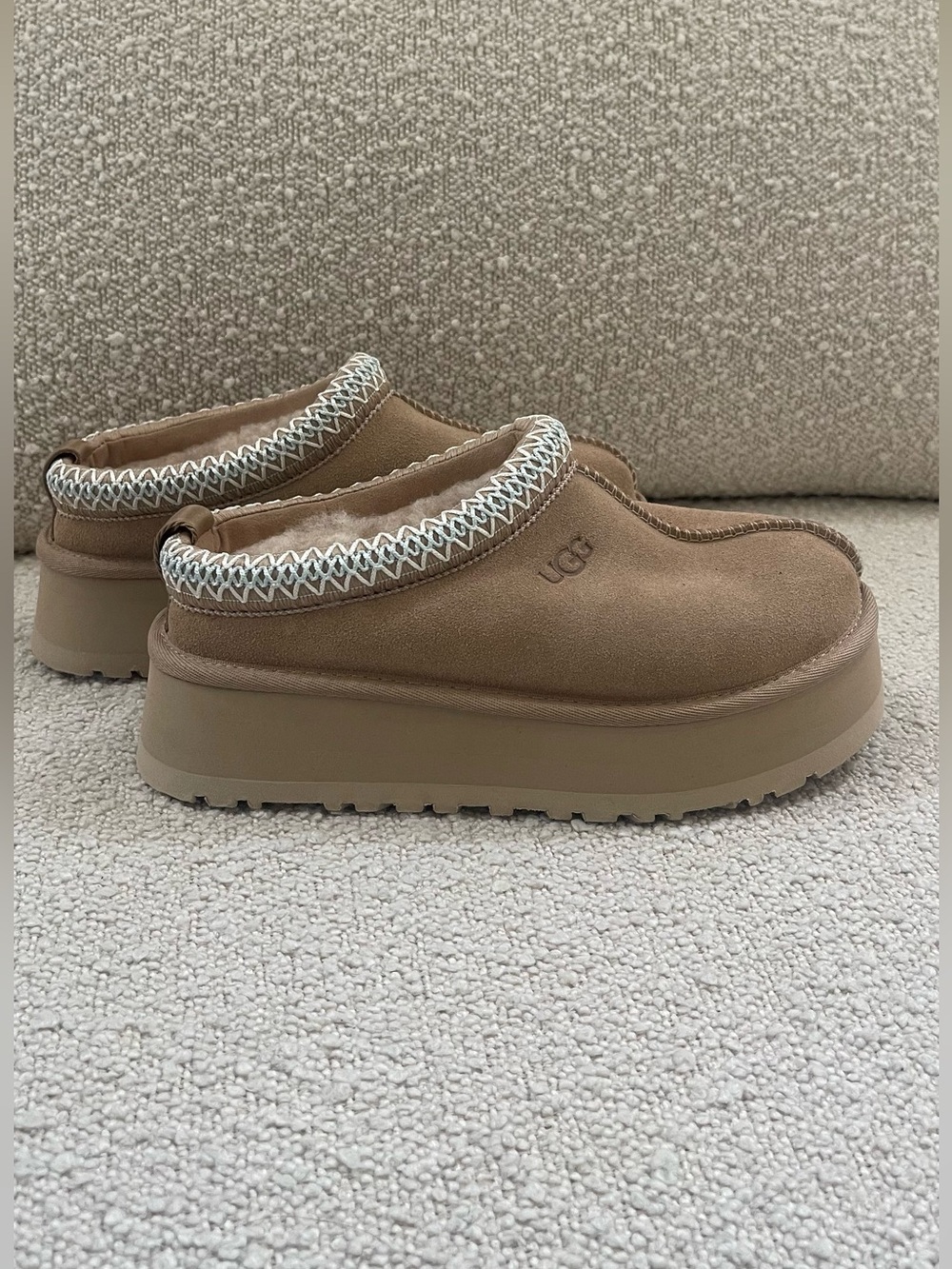 New UGG Tan & Blue Tazz platform size 5 - Picture 10 of 11